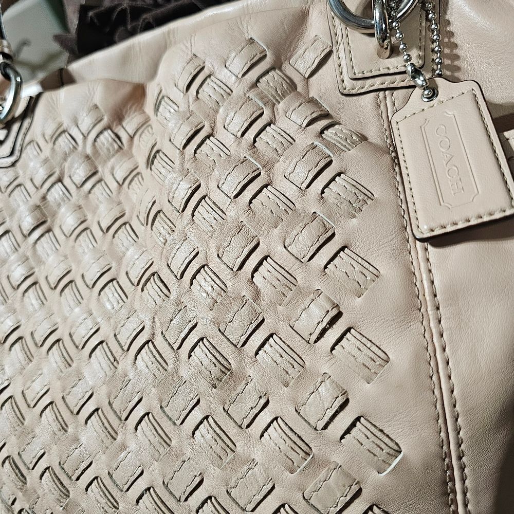 Coach North South Woven Leather Tote Shoulder Bag in Pinkish Leather - Picture 2 of 9